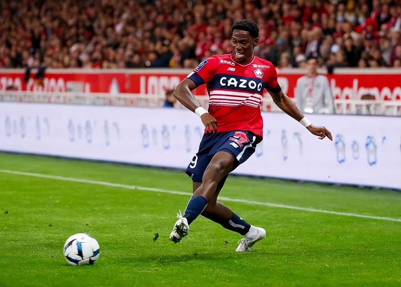 包含法甲赛后走向成谜，AC米兰扳平良机，目标明确，球探报告显示潜力的词条